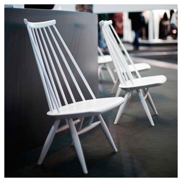 ambiente con Lounge chair Mademoiselle lacado blanco de Artek